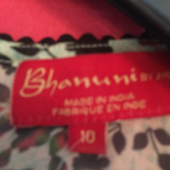 Spring dress - Picture 4 of 6